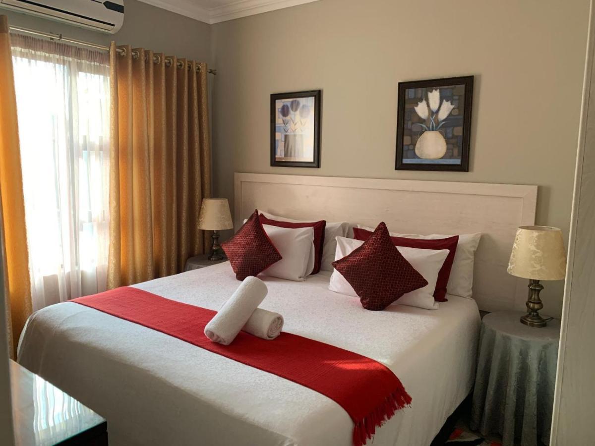 Bay Sun Lodge Richards Bay Exterior photo